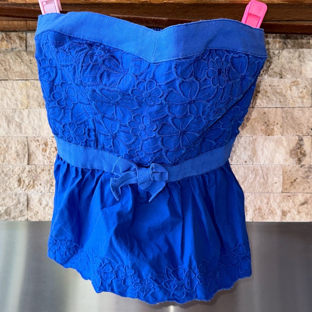 Blue Flower Lace Strapless Top